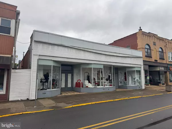 31 W SHIRLEY ST, Mount Union, PA 17066