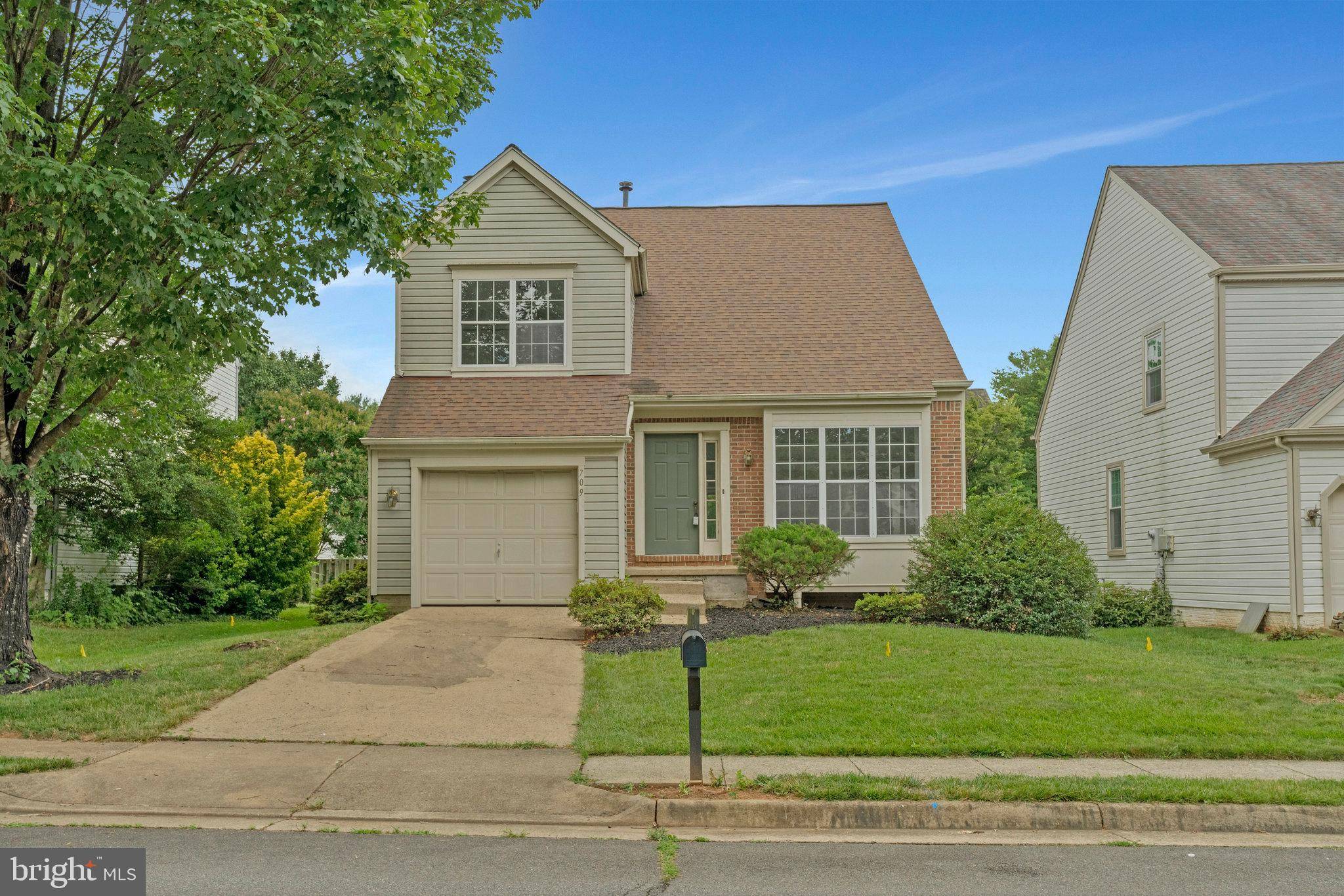 709 FOXTAIL CIR NE, Leesburg, VA 20176