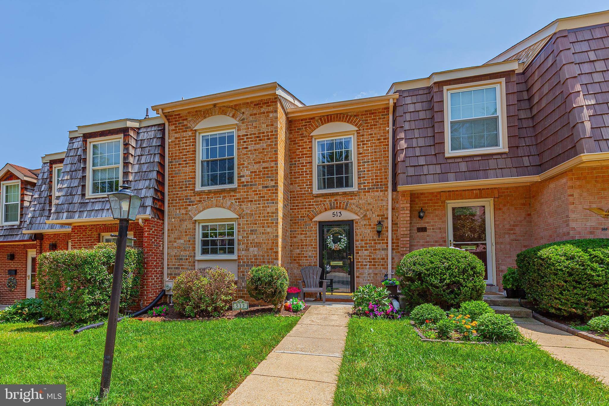 Rockville, MD 20851,513 MEADOW HALL DR #D513