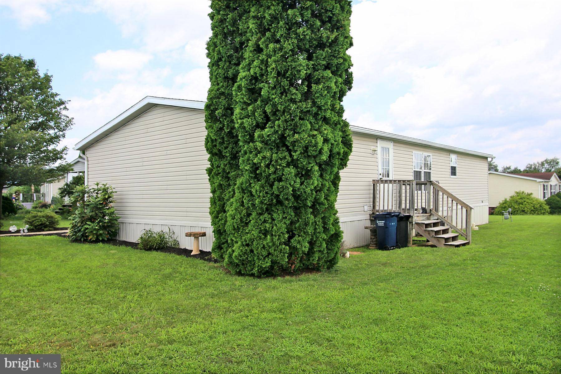 Fredericksburg, PA 17026,5 PINE ST