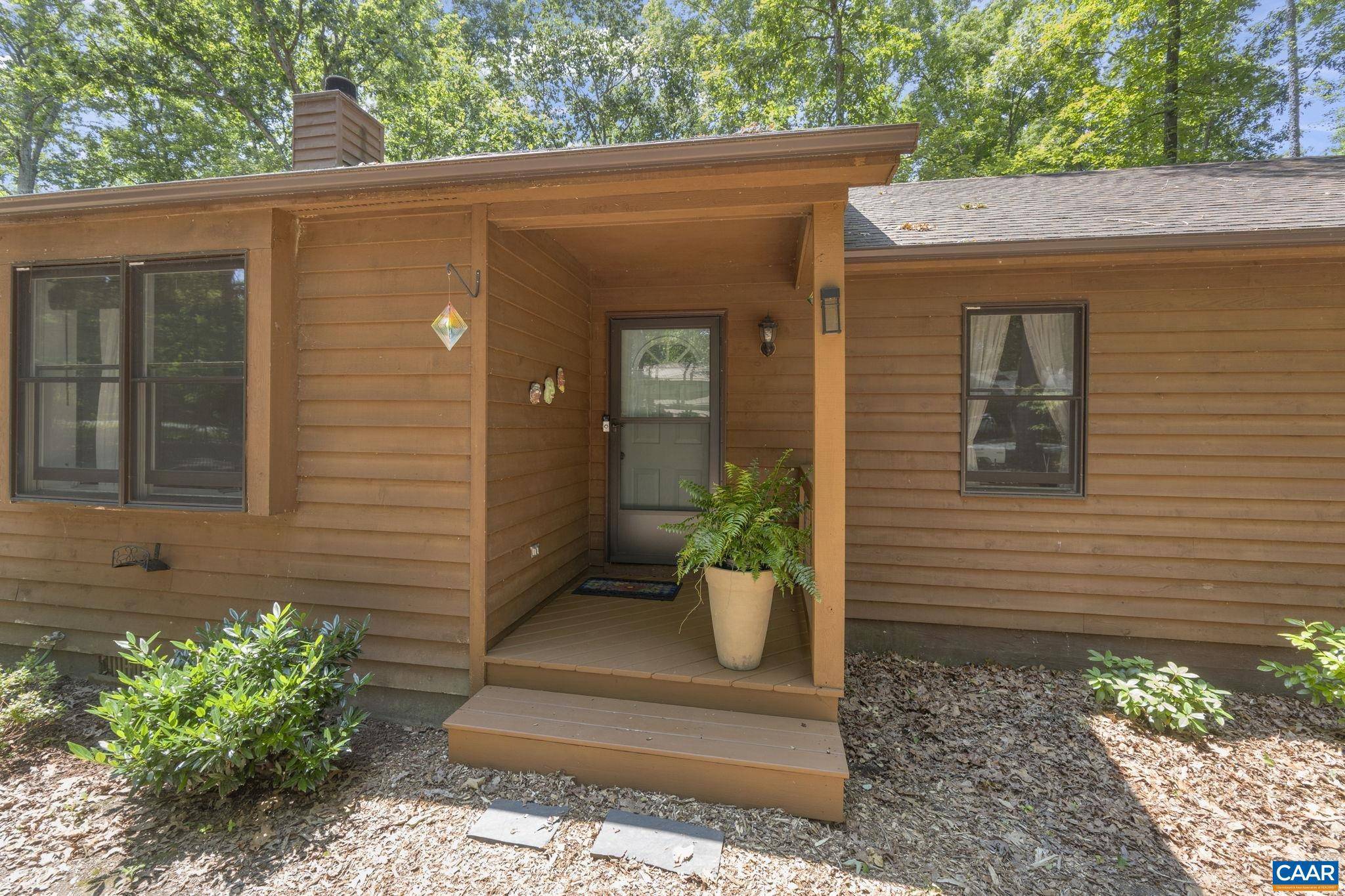 Palmyra, VA 22963,6 AXLE TREE RD