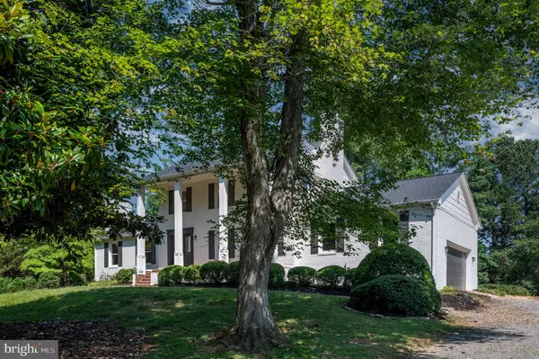 Manassas, VA 20111,10548 KNOLLWOOD DR