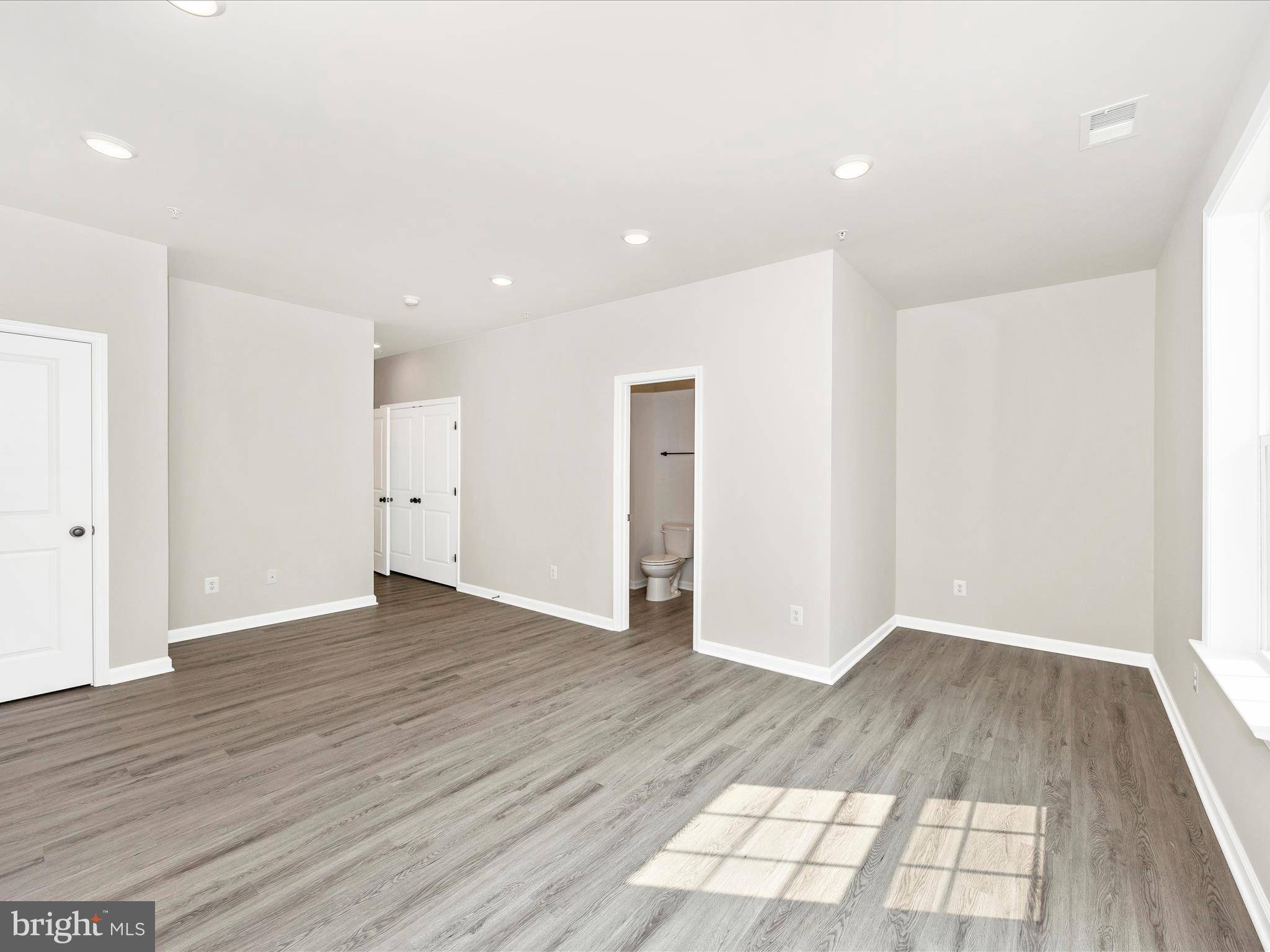 Frederick, MD 21701,110 SPRING BANK WAY