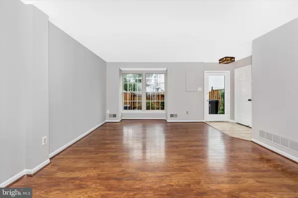 Frederick, MD 21703,5302 REGAL CT