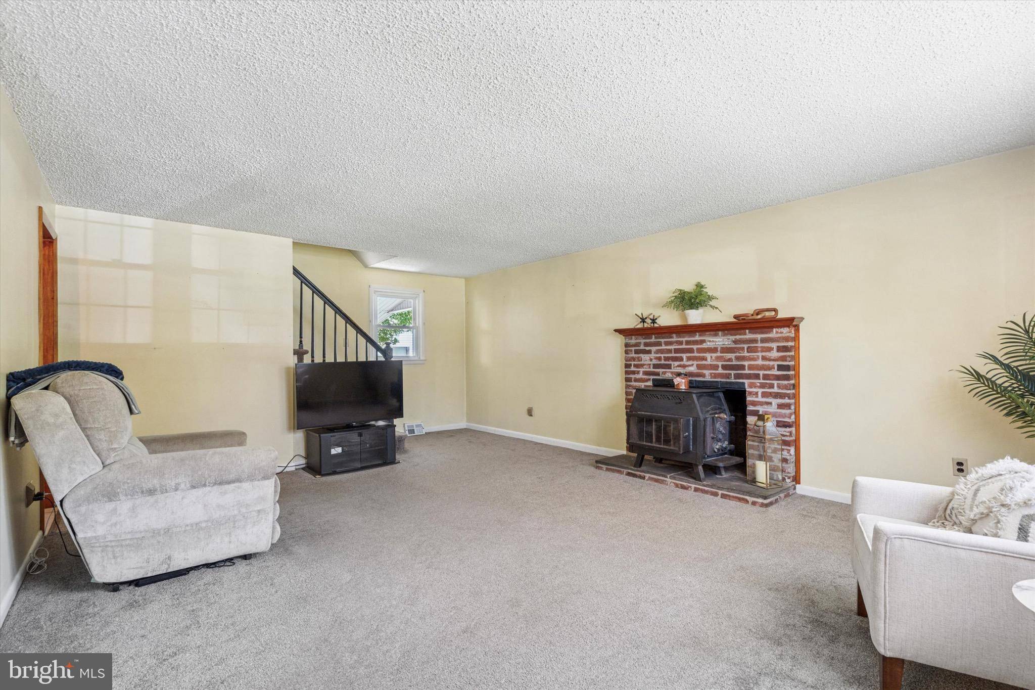Feasterville Trevose, PA 19053,300 HAMPTON DR