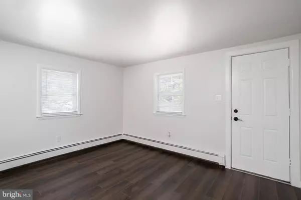 Bordentown, NJ 08505,218 ELIZABETH ST