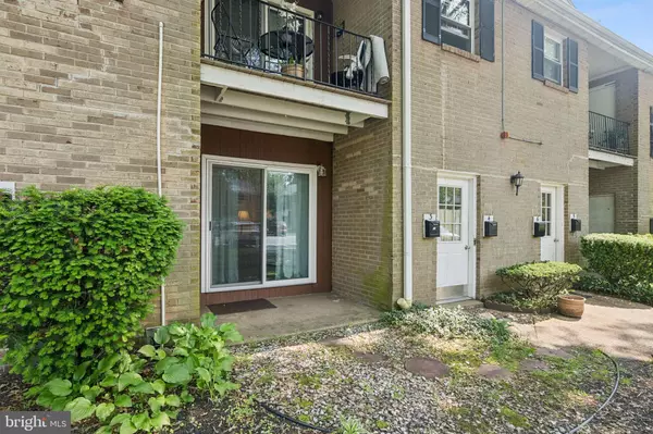 Edgewater Park, NJ 08010,1294 COOPER ST #E3