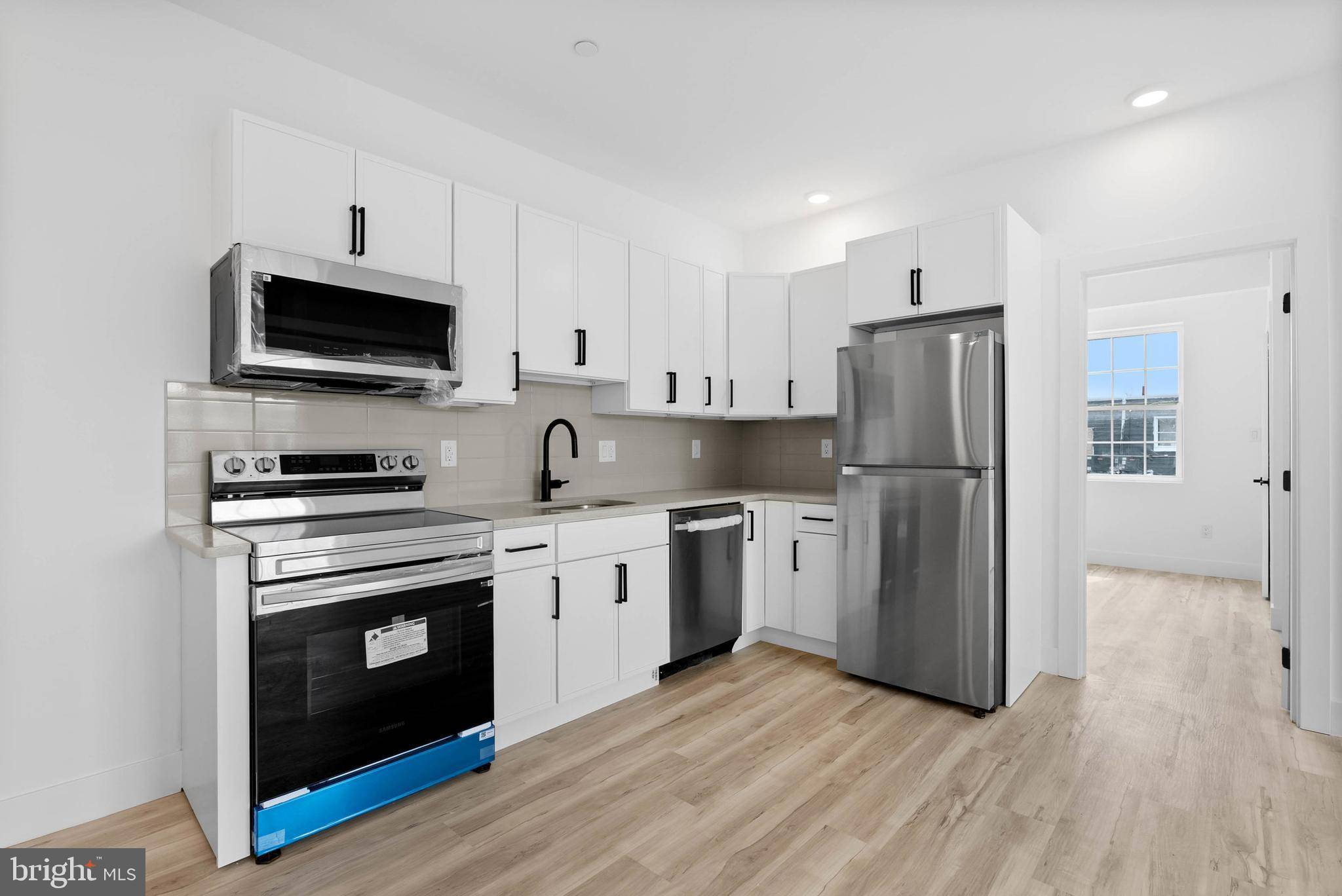809 DIAMOND ST #201, Philadelphia, PA 19122