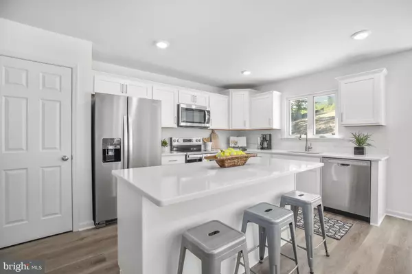 King George, VA 22485,7443 LONG LEAF LN