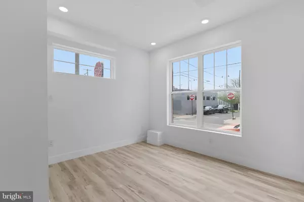 Philadelphia, PA 19122,809 DIAMOND ST #203