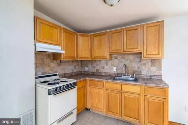 Philadelphia, PA 19122,2027 N 3RD ST #B