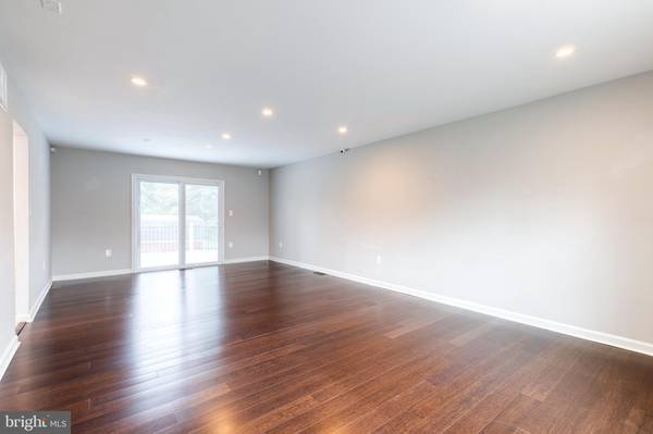 Owings Mills, MD 21117,12 DANDELION CT