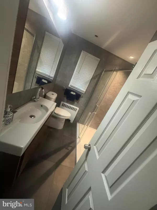 Cherry Hill, NJ 08002,108-A CHERRY PARKE