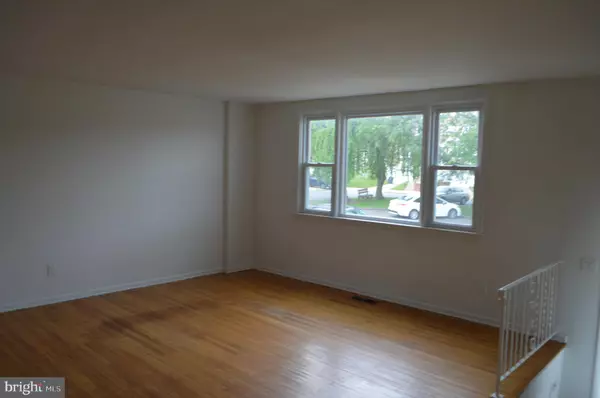 Philadelphia, PA 19114,10209 WOBURN PL