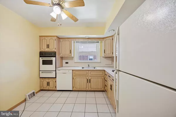 Philadelphia, PA 19115,1147 GLENN ST