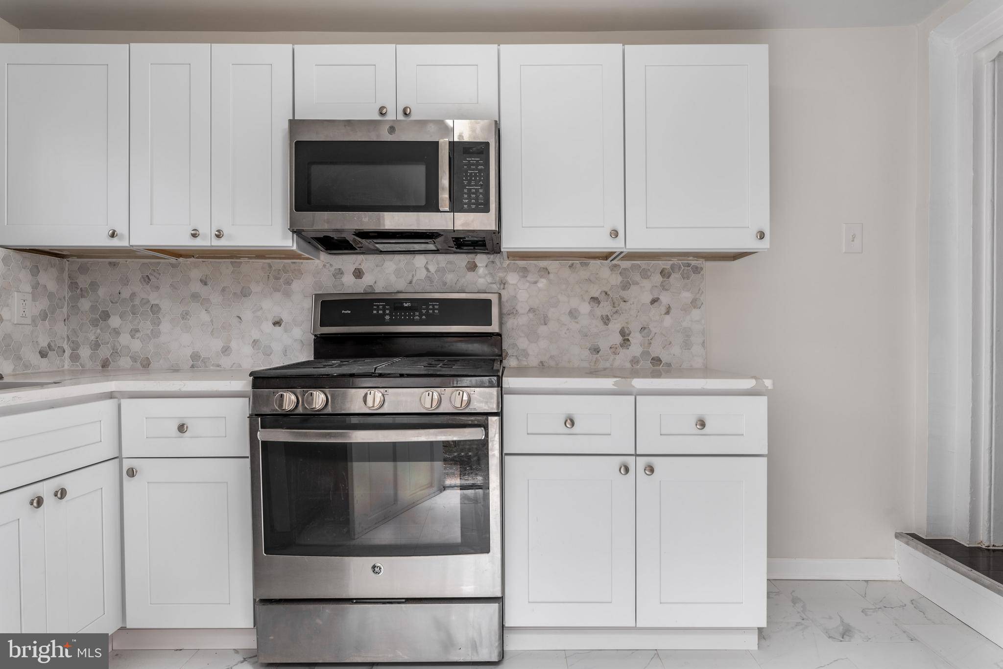Philadelphia, PA 19127,120 GRAPE ST