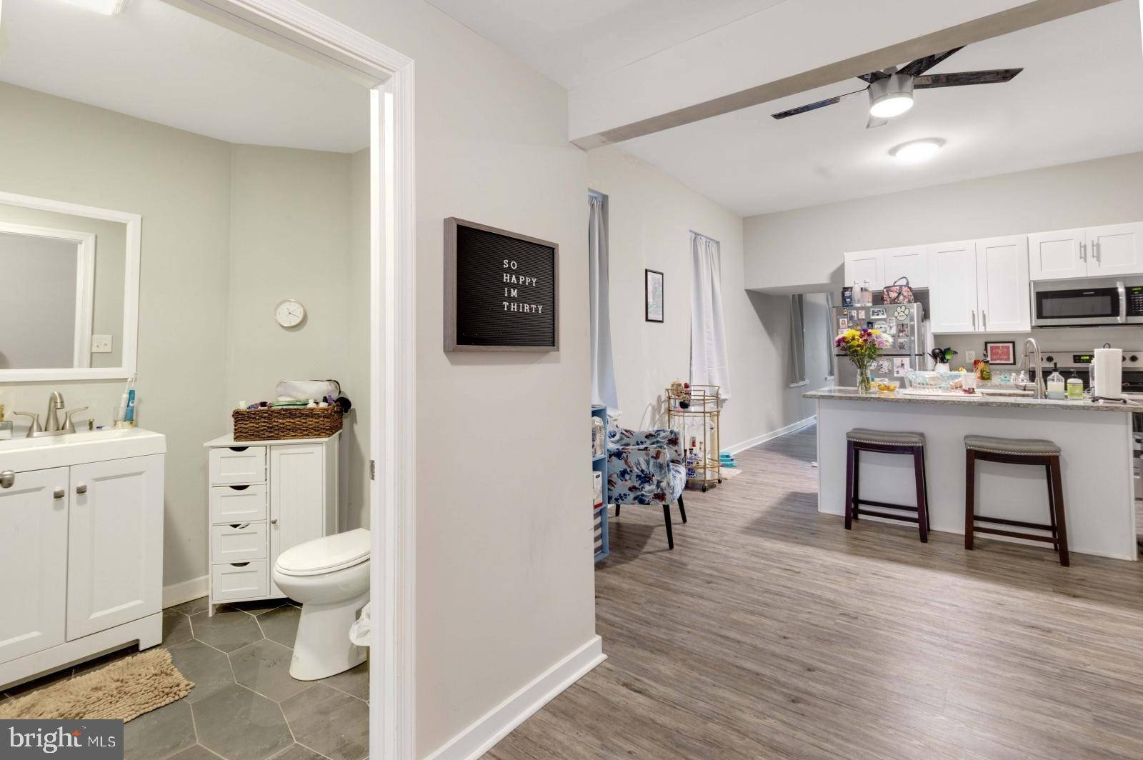 Philadelphia, PA 19125,954 SHACKAMAXON ST #1