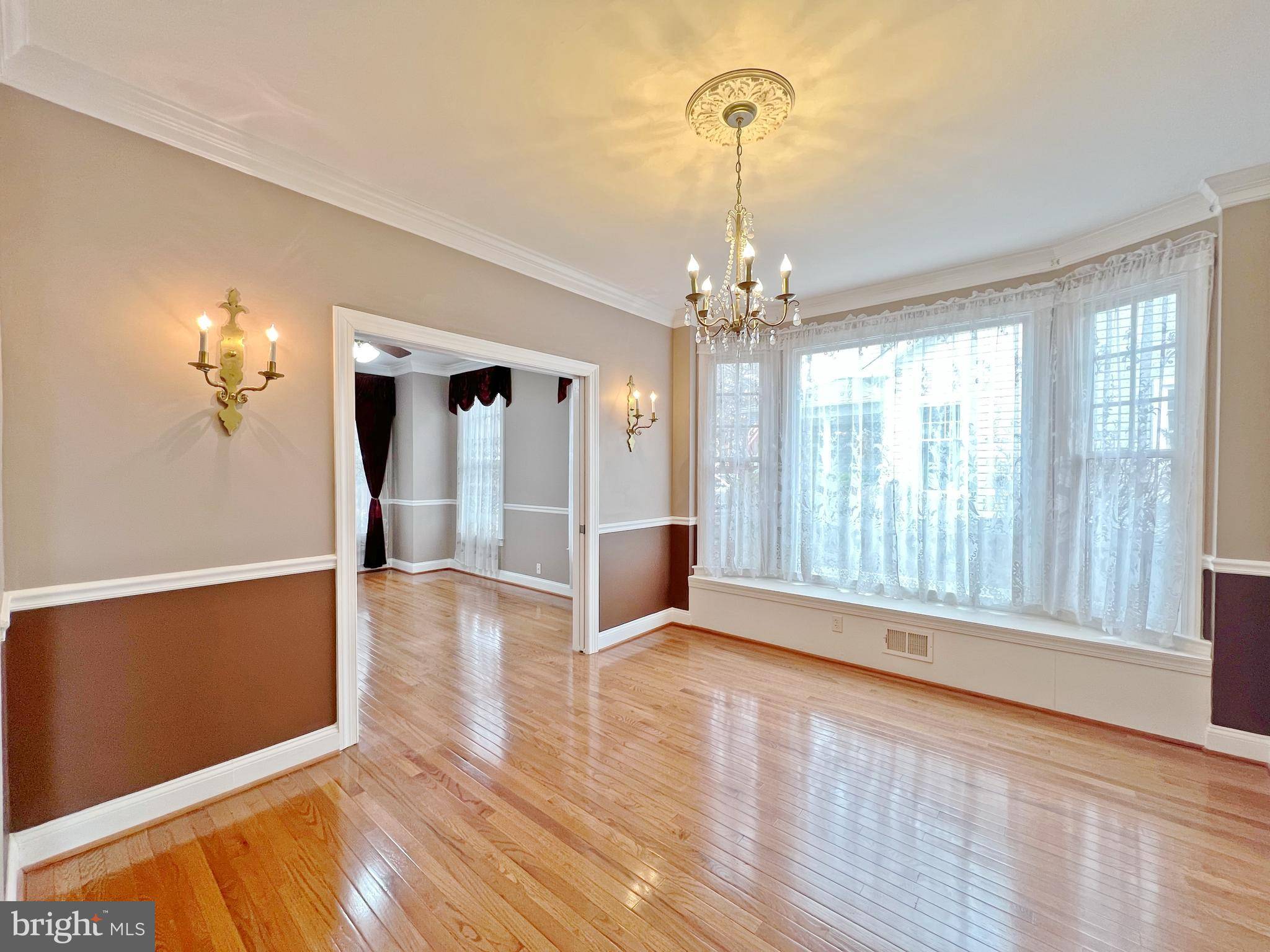 Arlington, VA 22201,1209 N VERNON ST