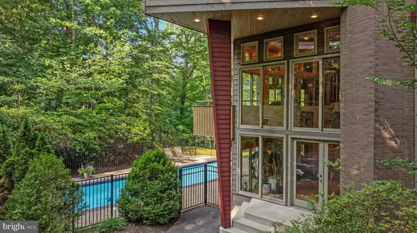 Manassas, VA 20112,11656 SANDAL WOOD LN