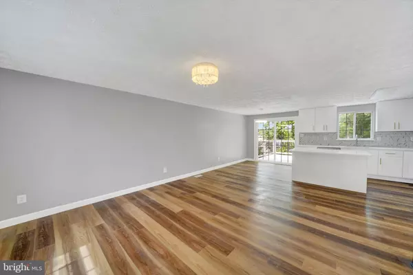 Baltimore, MD 21221,220 SANDHILL RD