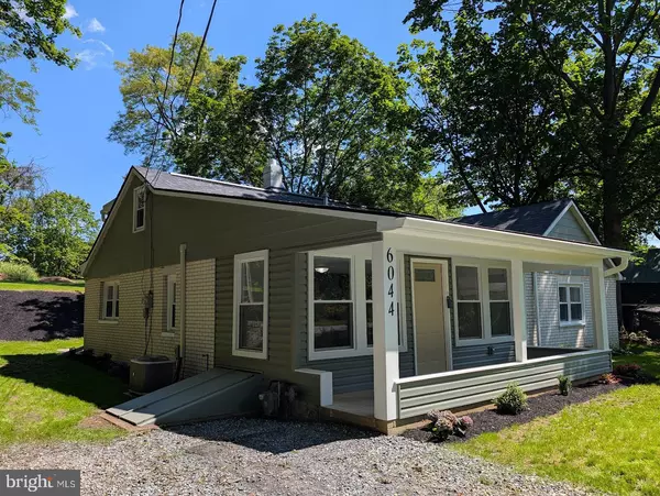 6044 BLUE BIRD AVE,  Harrisburg,  PA 17112