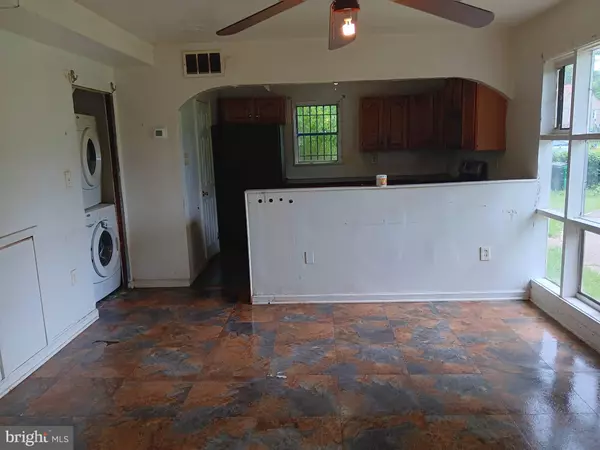 Landover, MD 20785,1911 RAY LEONARD RD