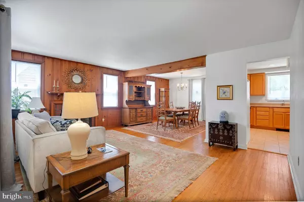 Riverside, NJ 08075,742 ARNDT AVE