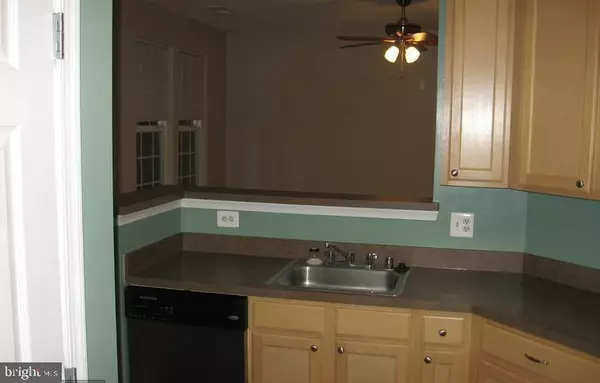 Brambleton, VA 20148,42492 MAYFLOWER #203