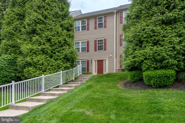 1164 BLUE BIRD LN #23, York, PA 17402