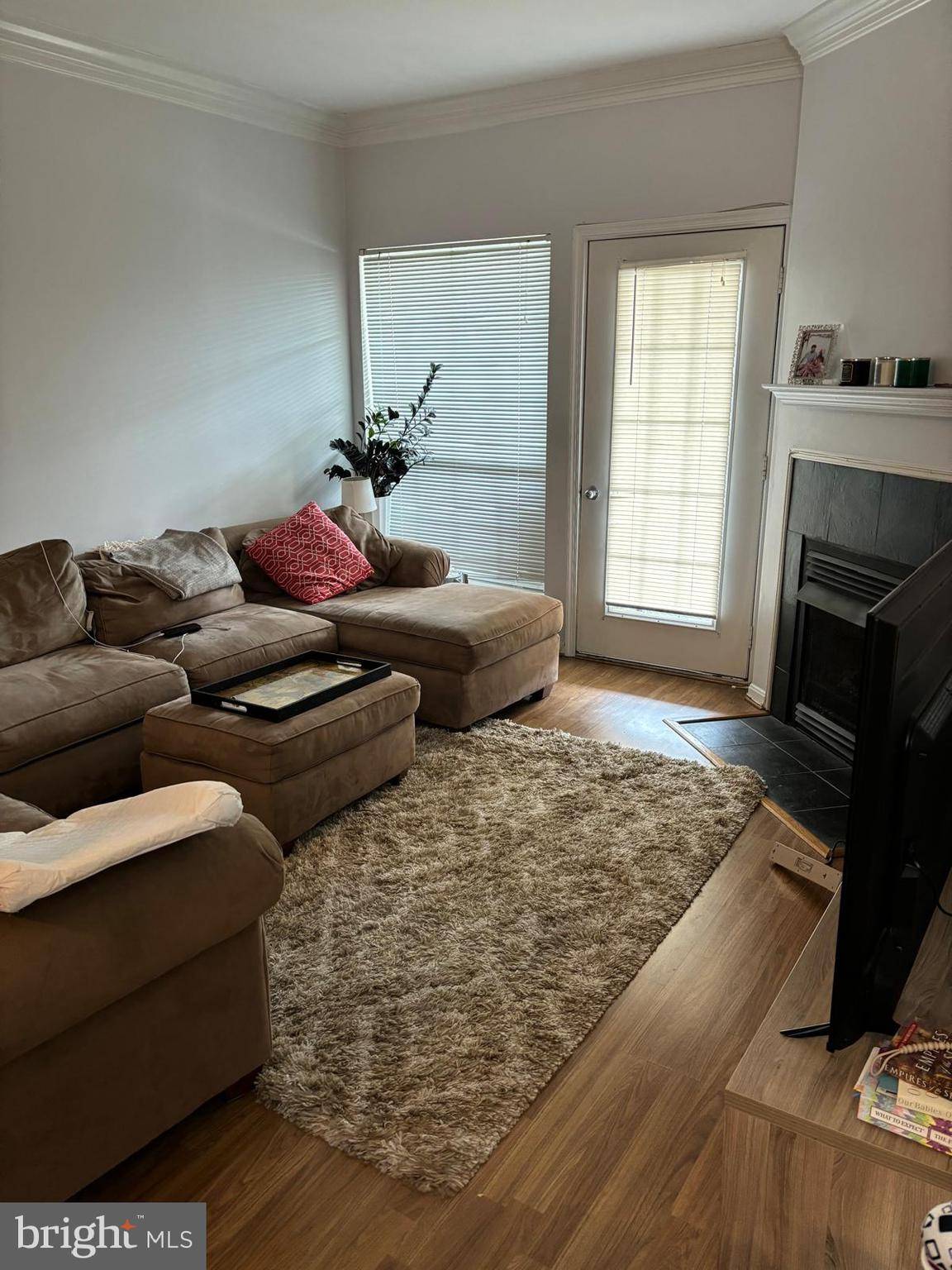 Alexandria, VA 22304,4860 EISENHOWER AVE #489