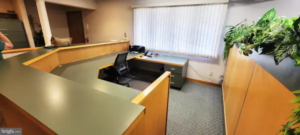 Vineland, NJ 08360,1138 E CHESTNUT AVE #7C