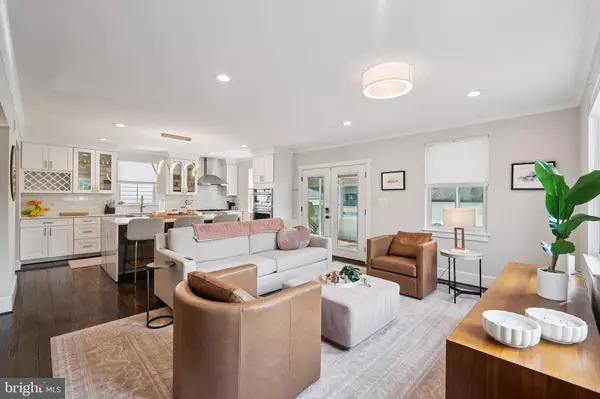 Arlington, VA 22201,705 N BARTON ST