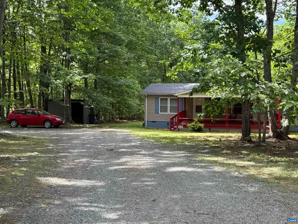 579 GLENMORE RD, Scottsville, VA 24590