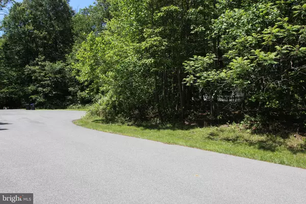 4 WAGNER LN, Coatesville, PA 19320