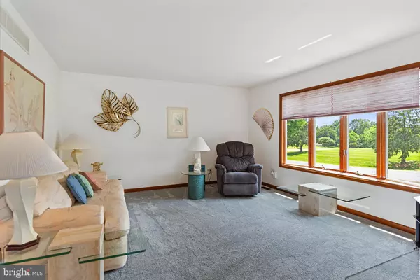 Elkton, MD 21921,9 WHITE PINE CIR
