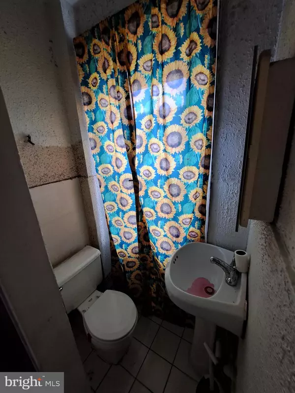 Baltimore, MD 21223,537 FULTON AVE