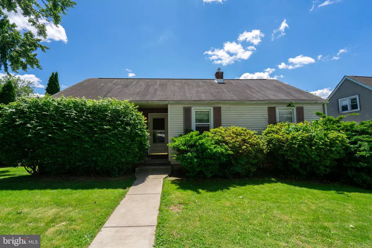 Bethlehem, PA 18017,940 MARION ST