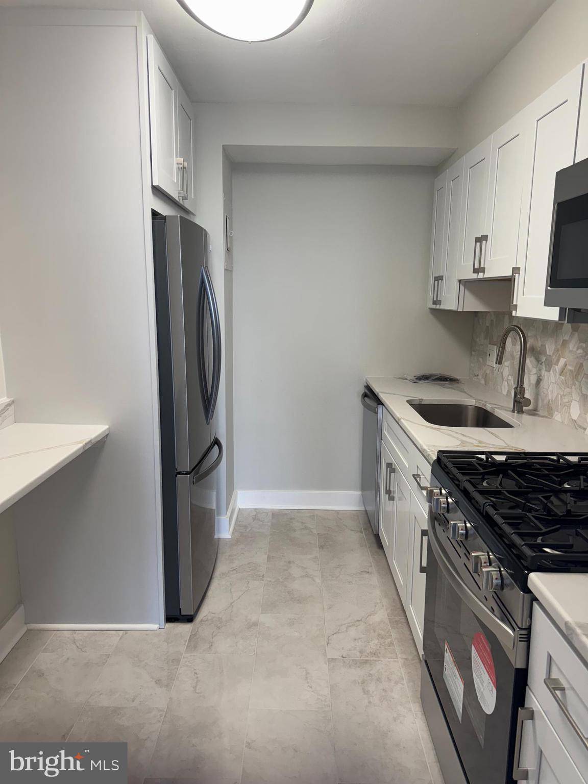 Philadelphia, PA 19106,604-36 S WASHINGTON SQ #1611