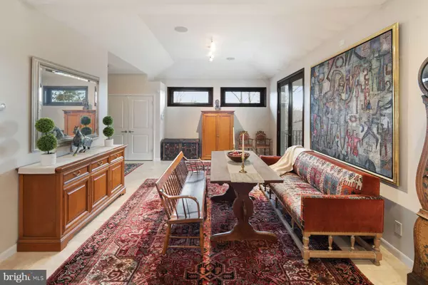 Washington Crossing, PA 18977,282 AQUEDUCT RD