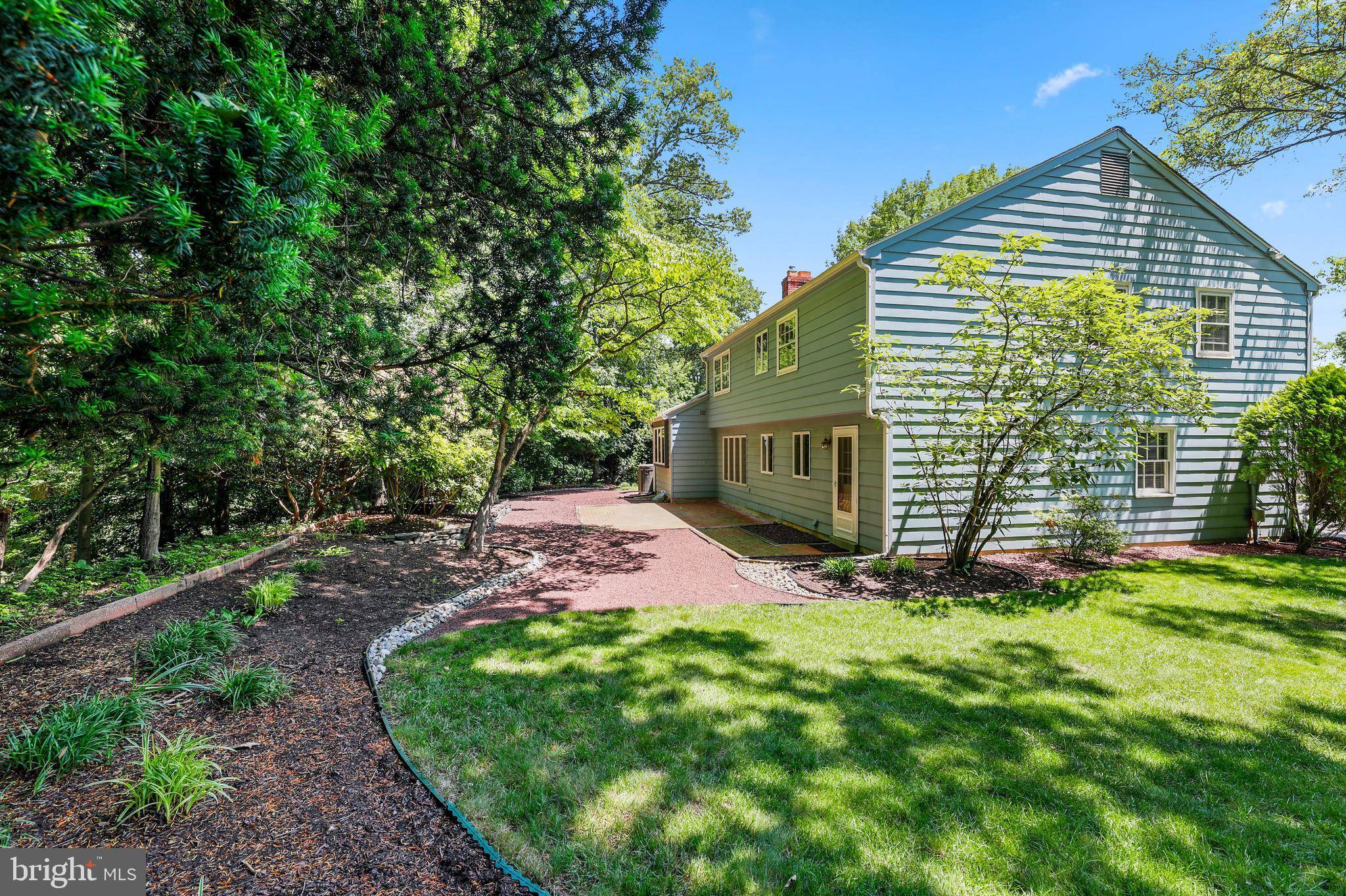 Cherry Hill, NJ 08034,202 HORSE SHOE CT