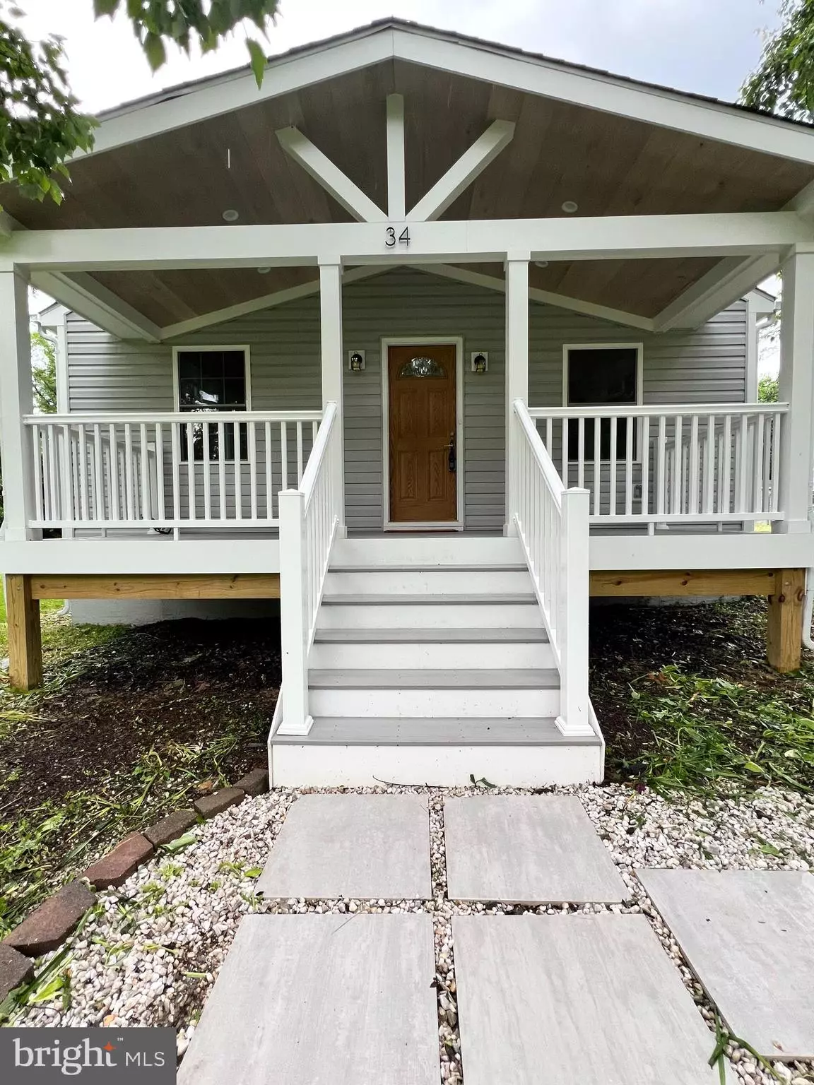 Fredericksburg, VA 22405,34 HORNETS NEST LN