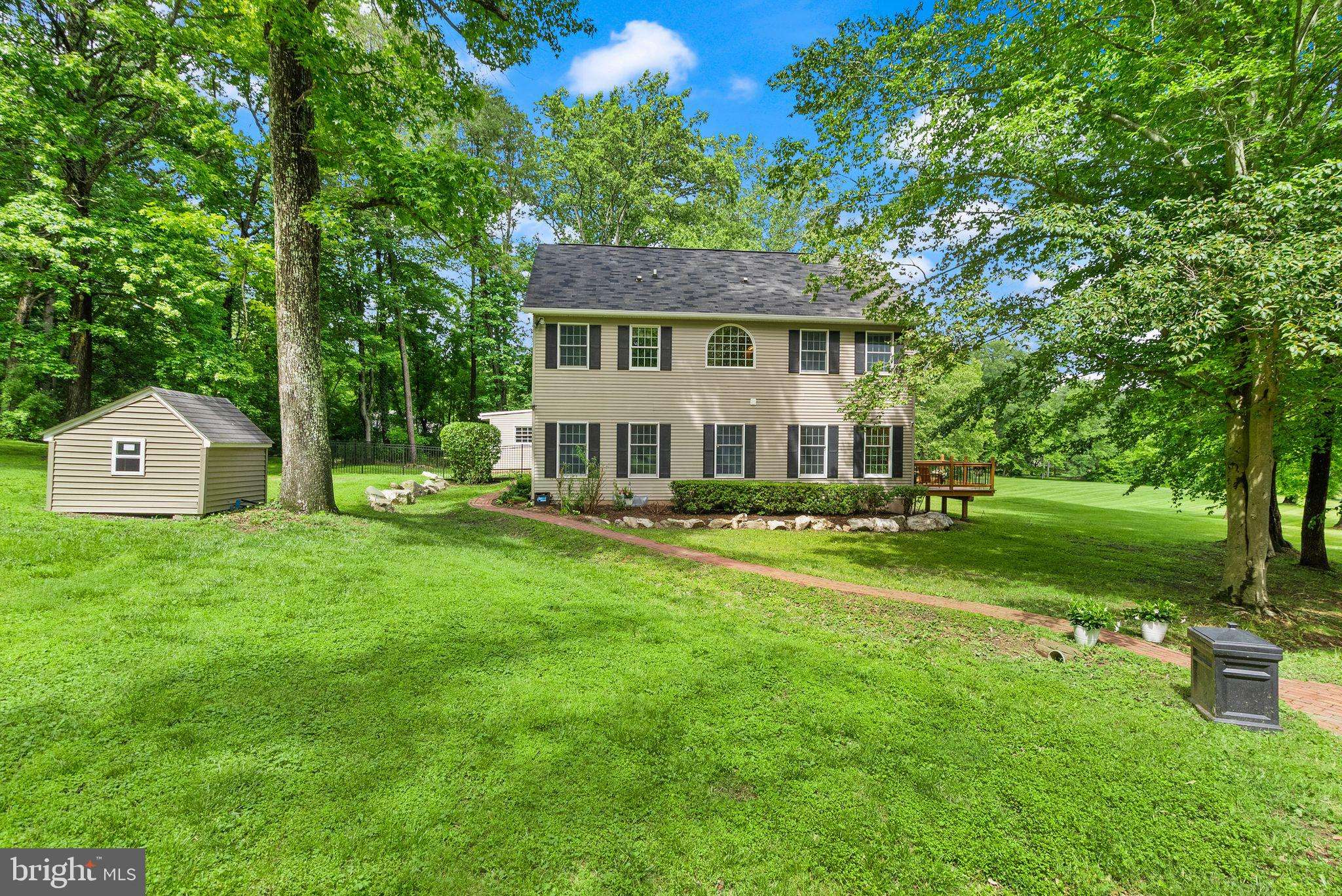 Clifton, VA 20124,6612 BRIARCROFT ST