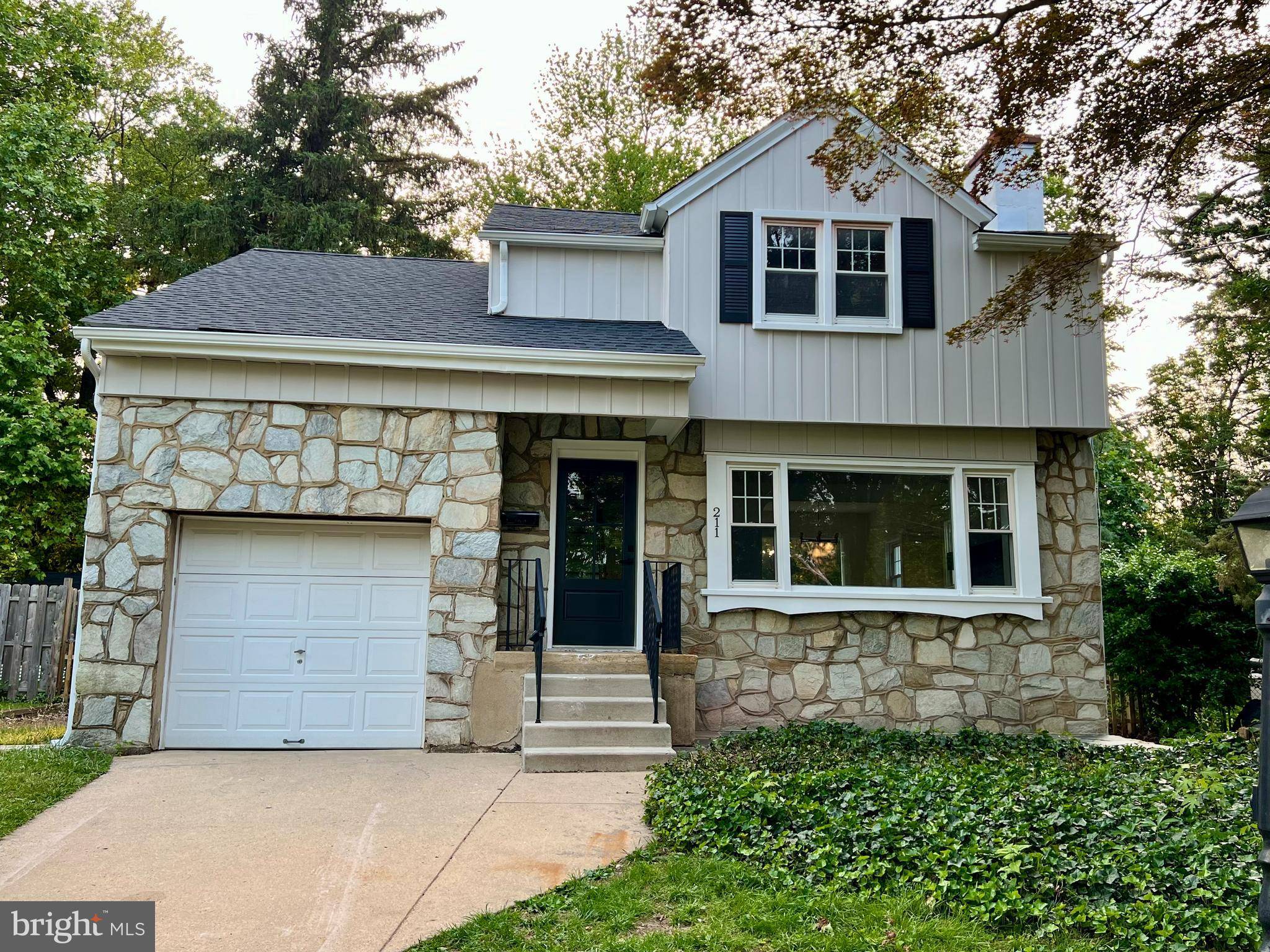 211 N VINEYARD BLVD, Collingswood, NJ 08108