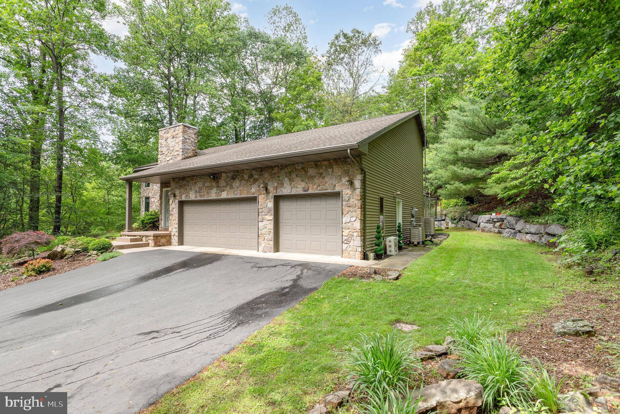 Dillsburg, PA 17019,120 ASPEN DR