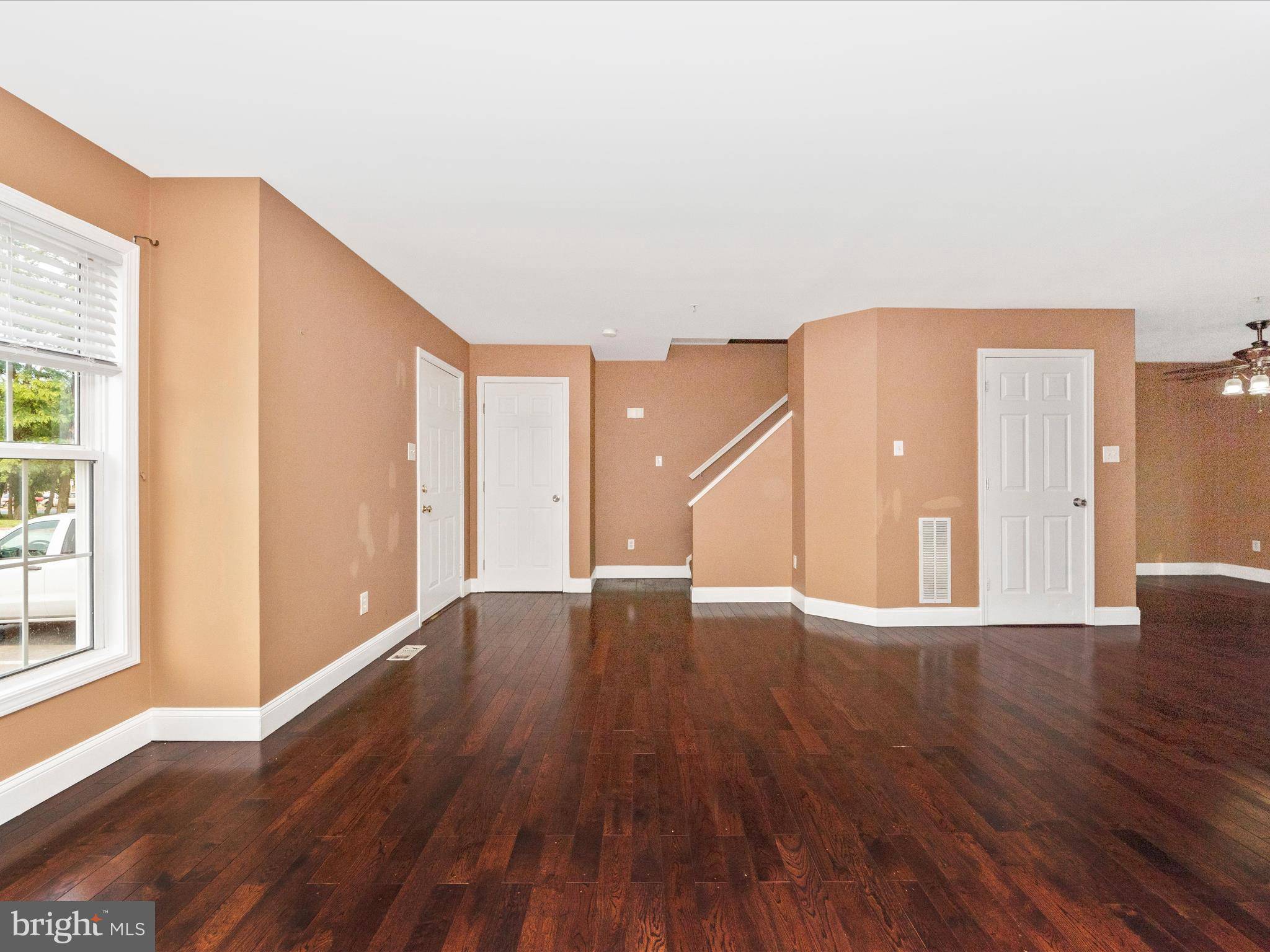 Annapolis, MD 21401,704 GREAT BAY AVE