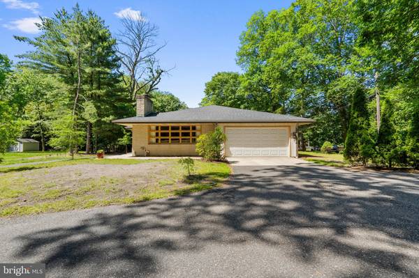 Mount Laurel, NJ 08054,641 MT LAUREL ROAD