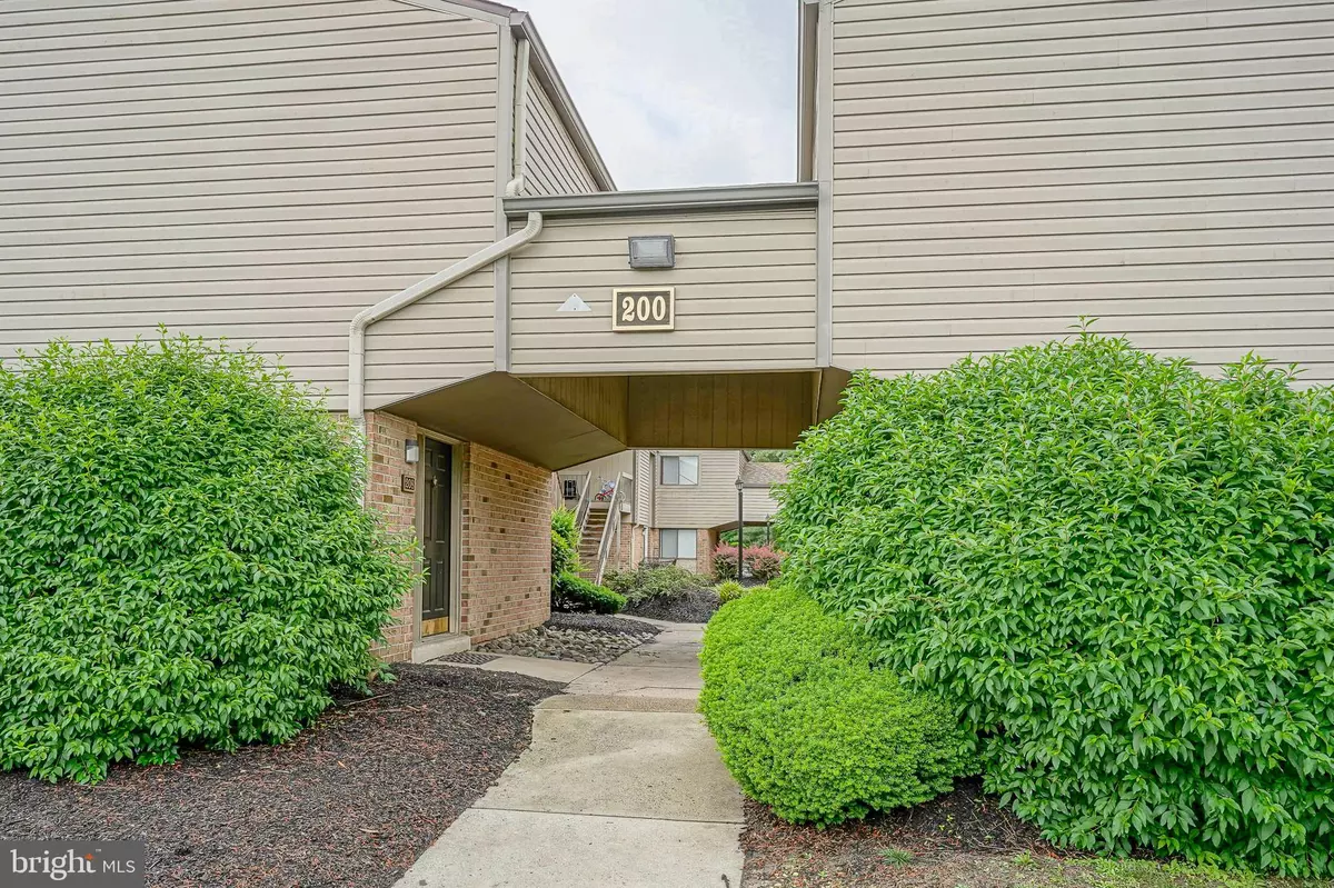 Lindenwold, NJ 08021,1801 EGG HARBOR RD #206