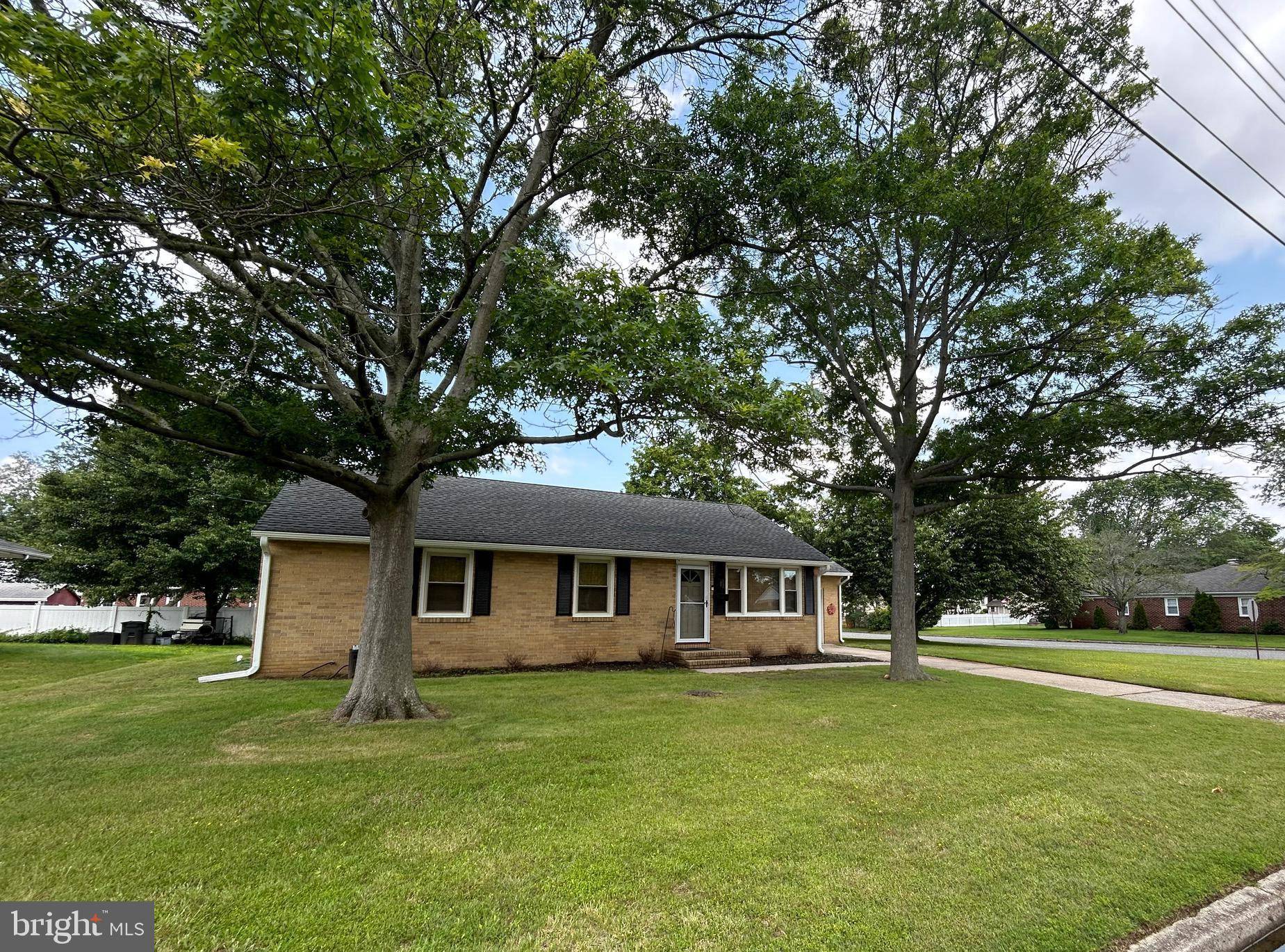 Pennsville, NJ 08070,19 GRACE AVE