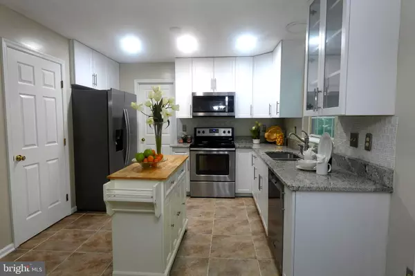 Bowie, MD 20715,8307 SATINLEAF CT