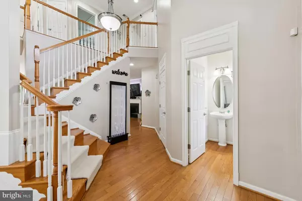 Lorton, VA 22079,8411 WHITEHAVEN CT